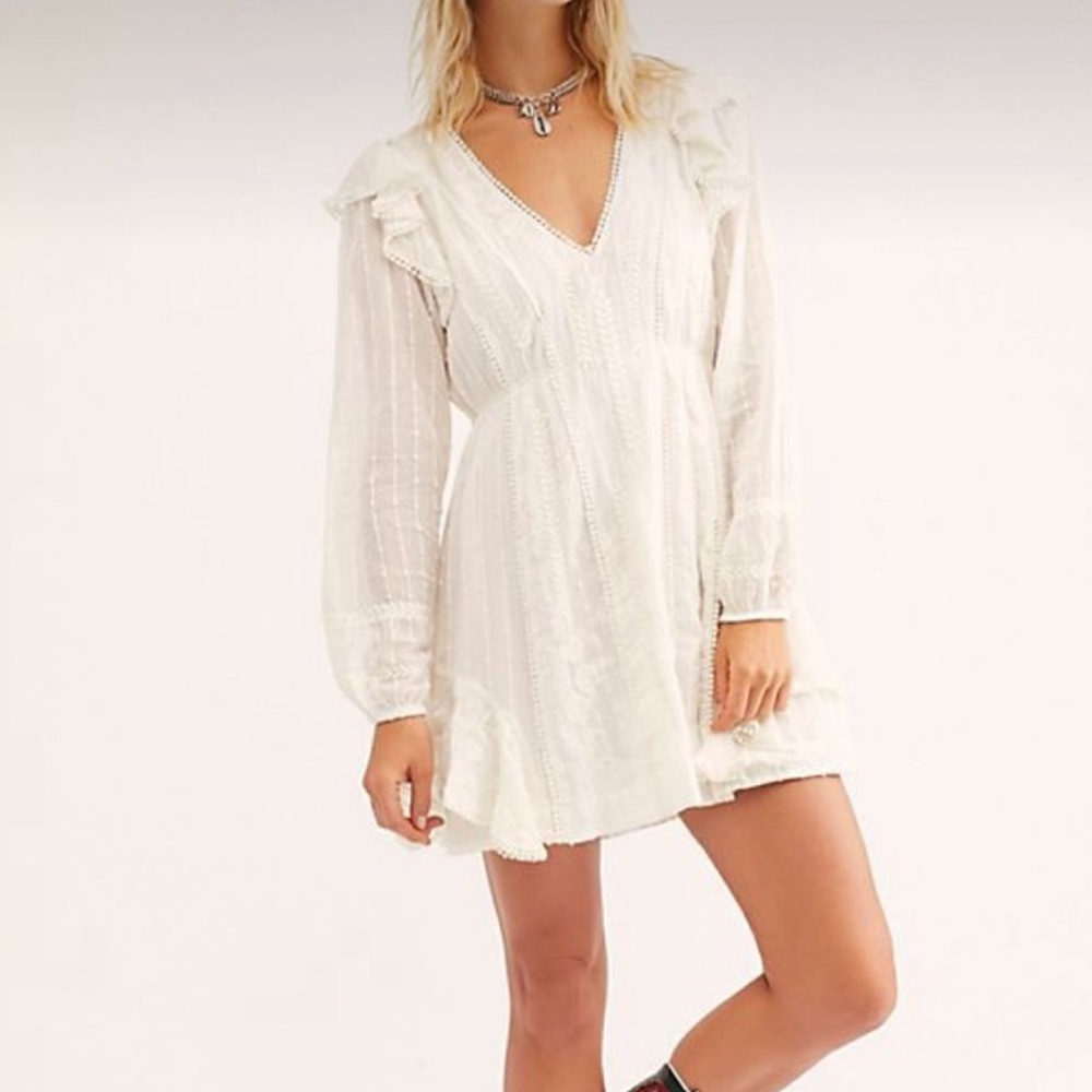 Free People White Isabella Embroidered Ruffle Mini Dress Sz 10 Boho Feminine